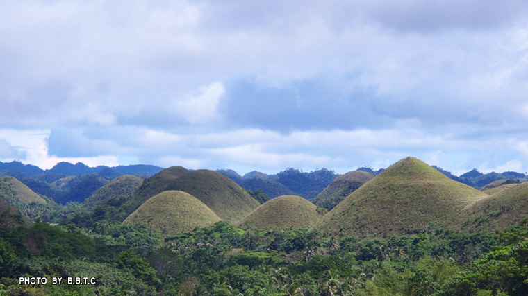 Chocolate Hills4.jpg